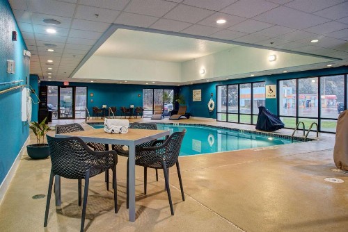 Hampton Inn Rochester - image 9