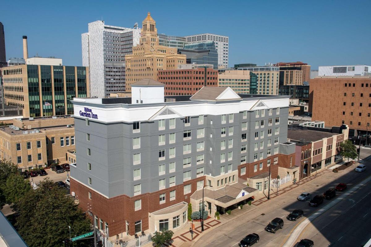 Hilton Garden Inn Rochester Downtown - main image