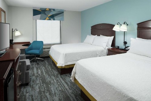 Hampton Inn & Suites Rochester-North - image 23
