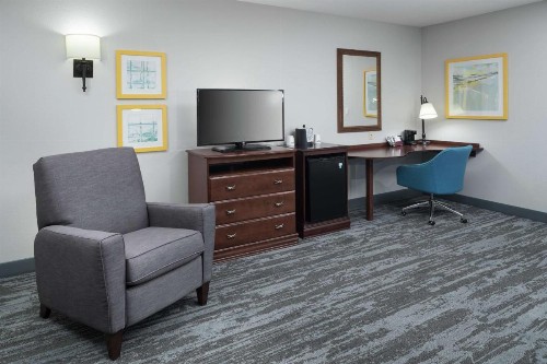 Hampton Inn & Suites Rochester-North - image 27