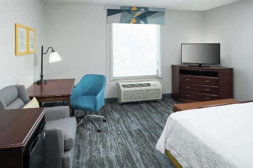 Hampton Inn & Suites Rochester-North - image 37