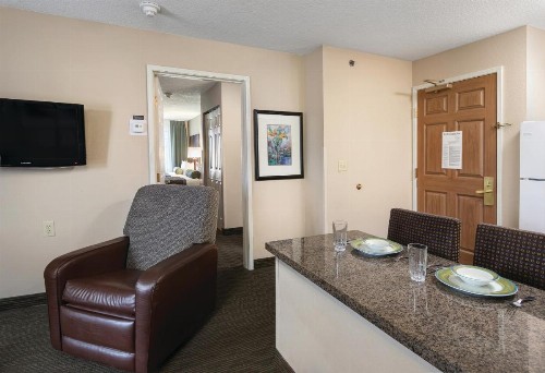 Aspen Suites - Rochester - image 5
