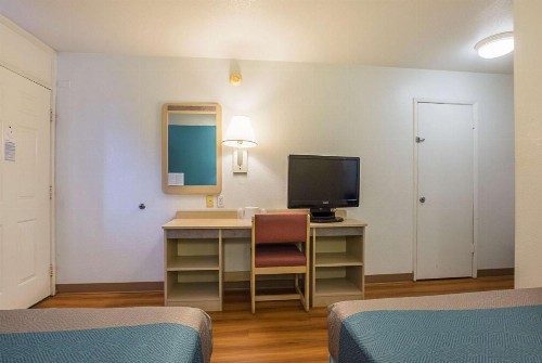 Motel 6-Rochester MN - image 5