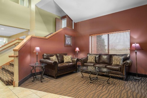 AmericInn by Wyndham Rochester Airport - image 11