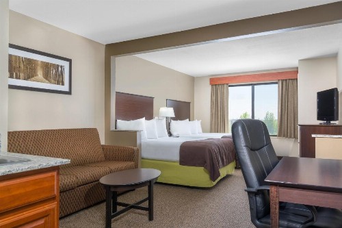 AmericInn by Wyndham Rochester Airport - image 17