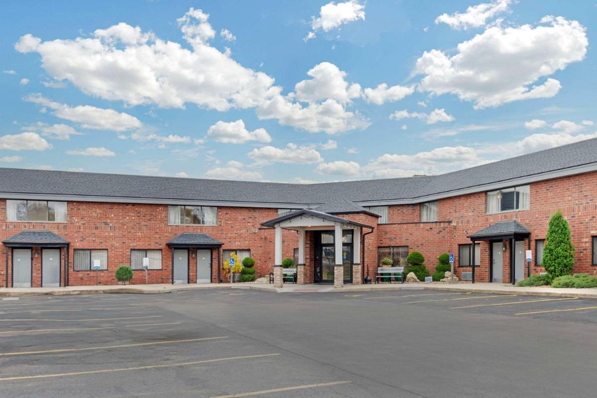 Quality Inn & Suites Mayo Clinic Area - main image