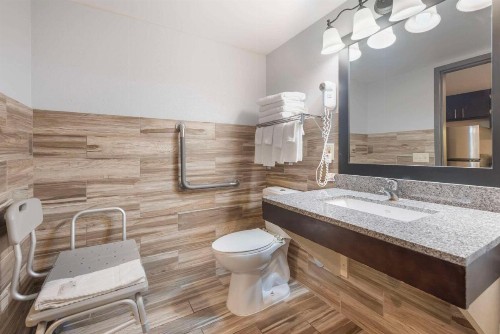 Quality Inn & Suites Mayo Clinic Area - image 18