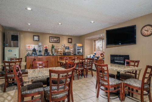 Microtel Inn & Suites by Wyndham Rochester North Mayo Clinic - image 23