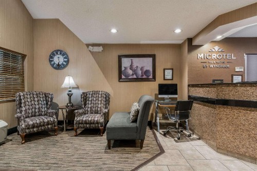 Microtel Inn & Suites by Wyndham Rochester North Mayo Clinic - image 26