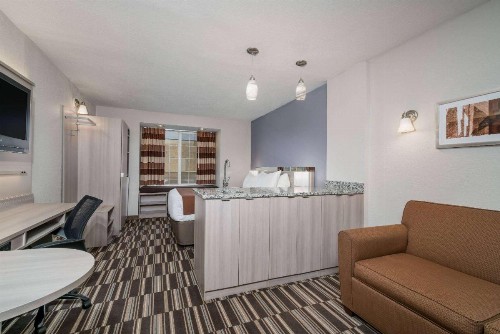 Microtel Inn & Suites by Wyndham Rochester North Mayo Clinic - image 29