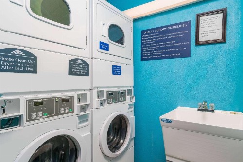 Microtel Inn & Suites by Wyndham Rochester North Mayo Clinic - image 30