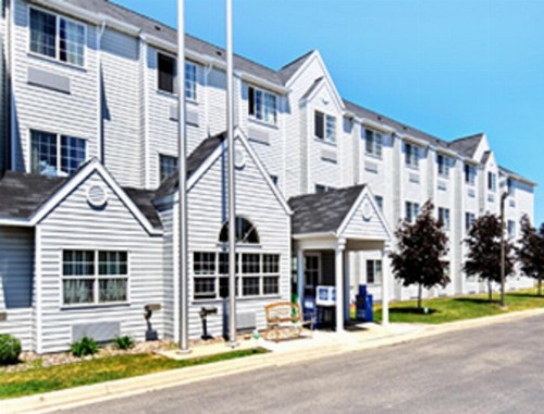 Microtel Inn & Suites by Wyndham Rochester North Mayo Clinic - image 5