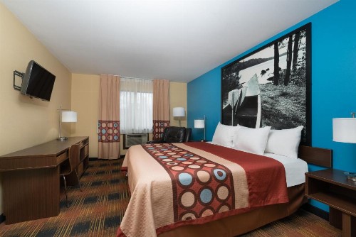 Super 8 by Wyndham Rochester Mayo Clinic Area - image 26