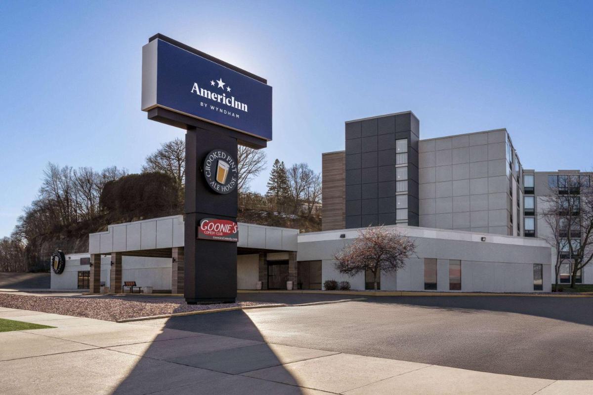 Ramada by Wyndham Rochester Mayo Clinic Area - image 4
