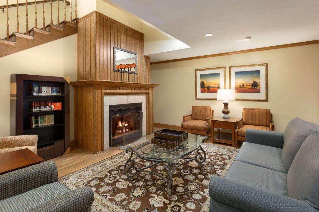 Country Inn & Suites By Carlson - Rochester - image 5