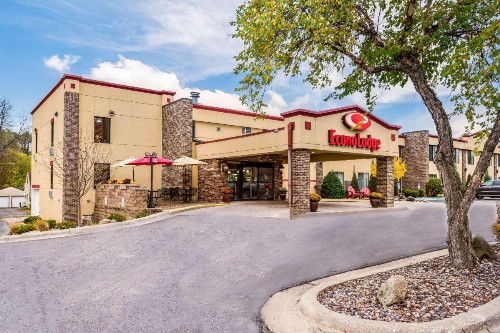 Econo Lodge Rochester - image 17