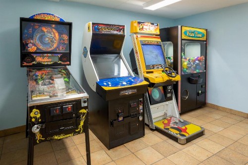 GuestHouse Inn & Suites Rochester - image 7