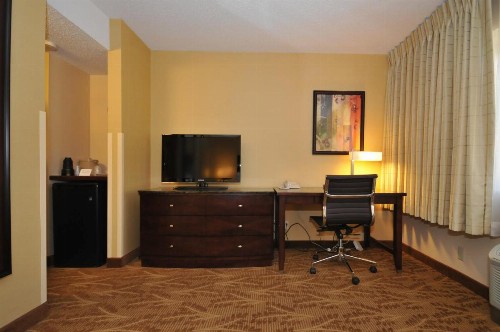 Kahler Inn and Suites - image 3