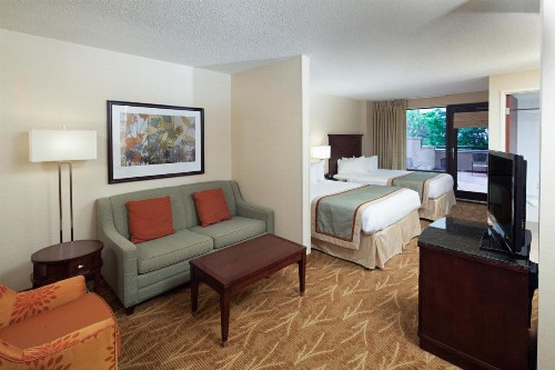 Kahler Inn and Suites - image 9