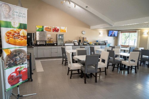 Quality Inn Rochester - image 49