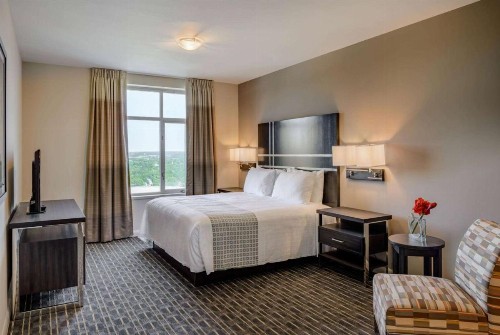 Broadway Plaza Trademark Collection by Wyndham
