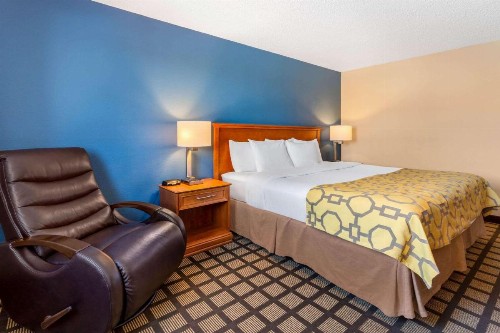 Baymont by Wyndham Rochester Mayo Clinic Area - image 14