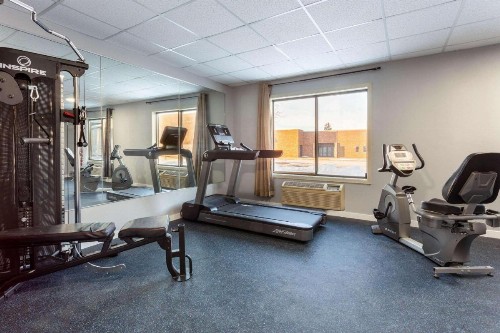 Baymont by Wyndham Rochester Mayo Clinic Area - image 7