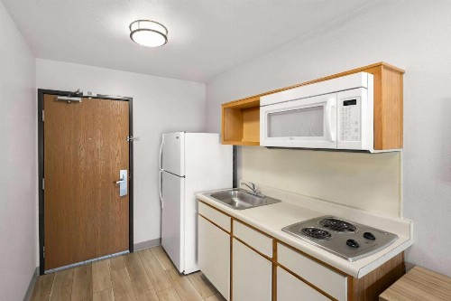 Days Inn & Suites by Wyndham Rochester South - image 34