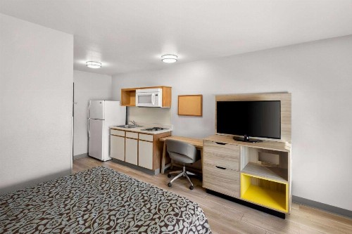 Days Inn & Suites by Wyndham Rochester South - image 36