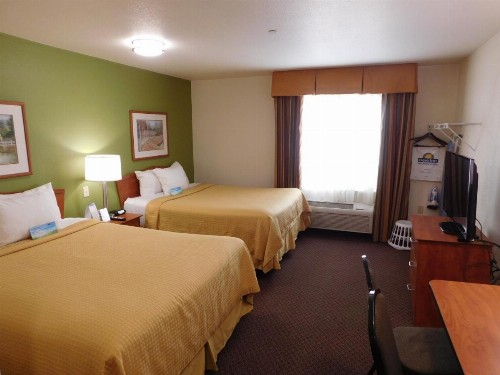 Days Inn & Suites by Wyndham Rochester South - image 49