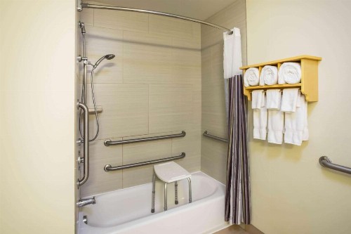 La Quinta by Wyndham Rochester Mayo Clinic Area South - image 22