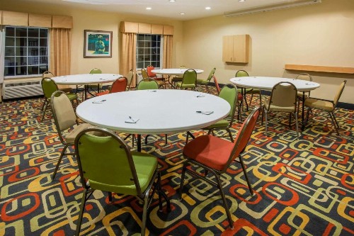 La Quinta by Wyndham Rochester Mayo Clinic Area South - image 36