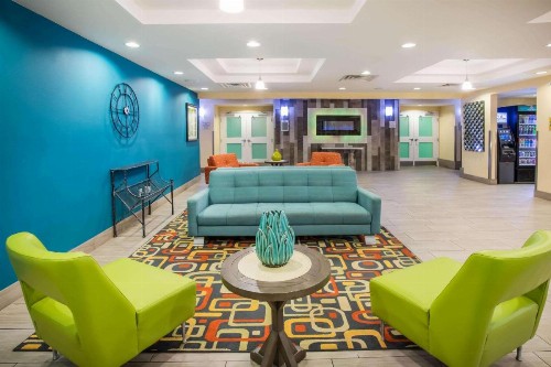 La Quinta by Wyndham Rochester Mayo Clinic Area South - image 8