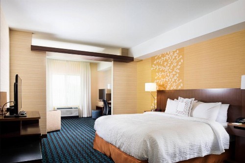 Fairfield Inn & Suites by Marriott Rochester Mayo Clinic Area/Saint Marys - image 15