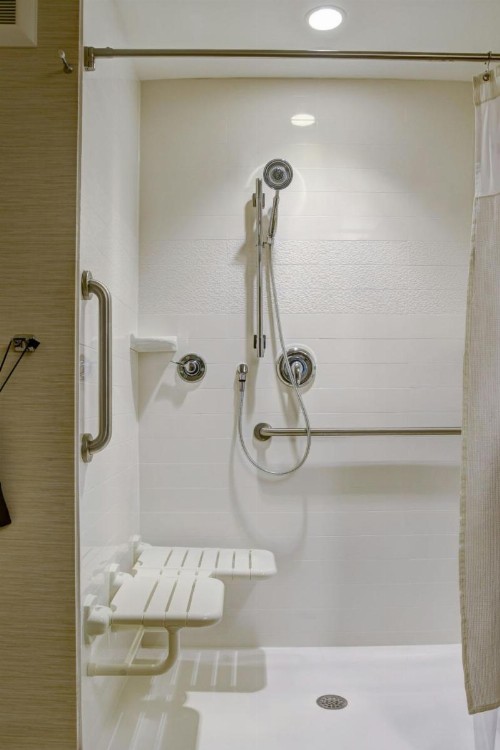 Fairfield Inn & Suites by Marriott Rochester Mayo Clinic Area/Saint Marys - image 29