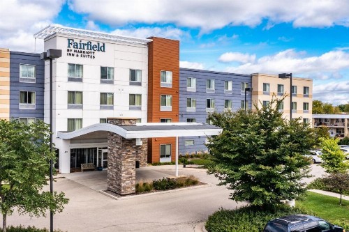 Fairfield Inn & Suites by Marriott Rochester Mayo Clinic Area/Saint Marys - image 3