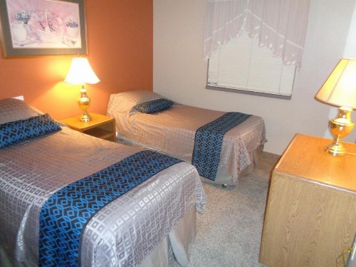 Riverview Suites Apartments - image 12