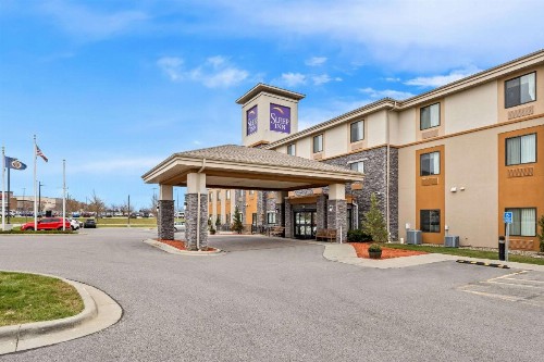 Sleep Inn & Suites West-Near Medical Center - image 2