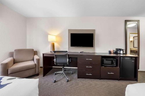 Sleep Inn & Suites West-Near Medical Center - image 22