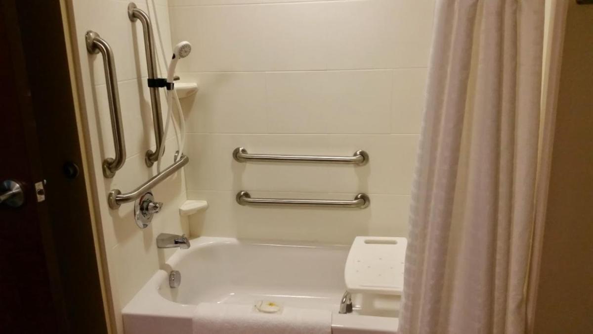 Sleep Inn & Suites West-Near Medical Center - image 3