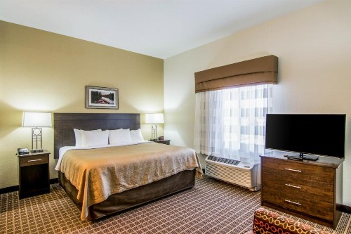 Sleep Inn & Suites West-Near Medical Center - image 30
