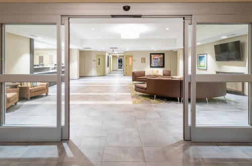 Candlewood Suites DTWN Medical Center - image 20