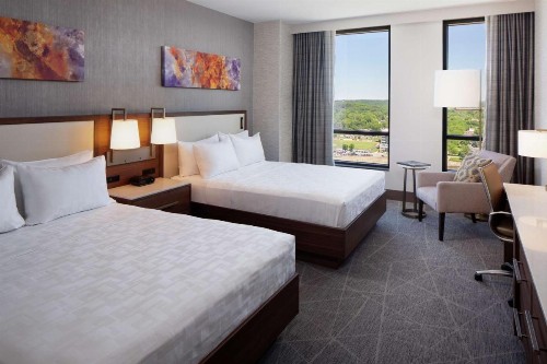 Hilton Rochester Mayo Clinic Area - image 18