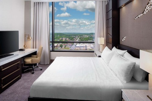 Hilton Rochester Mayo Clinic Area - image 23
