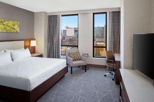 Hilton Rochester Mayo Clinic Area - image 9