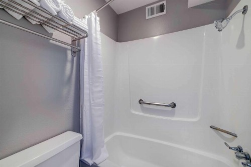 Econo Lodge Rock Springs - image 23