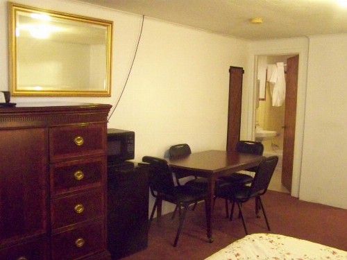 Golden Knight Inn and Suites - image 50