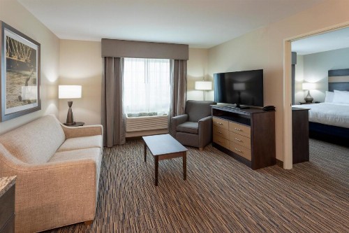 GrandStay Hotel & Suites Rock Valley - image 7