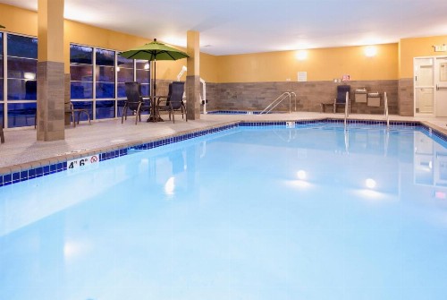 GrandStay Hotel & Suites Rock Valley - image 8