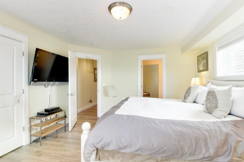 Salt Water Beach House - image 10